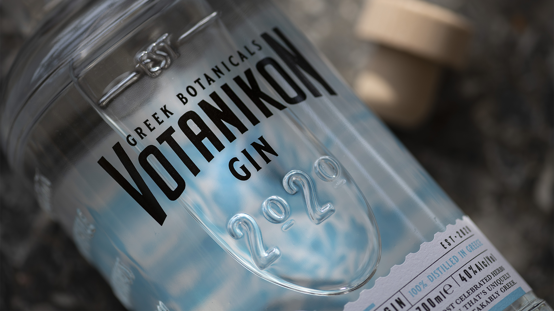 Bouteille de gin Votanikon